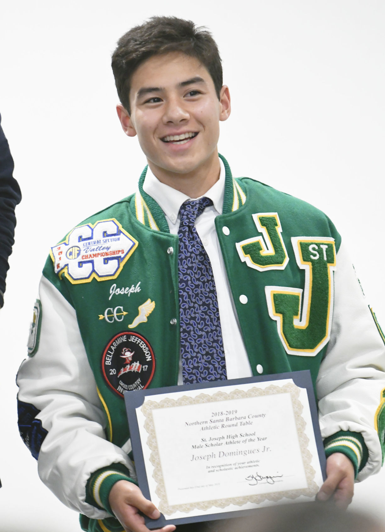 052119 Round Table awards 38.jpg